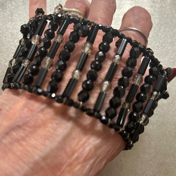 Erickson Beamon Jet & Crystal Cuff - Picture 4 of 6